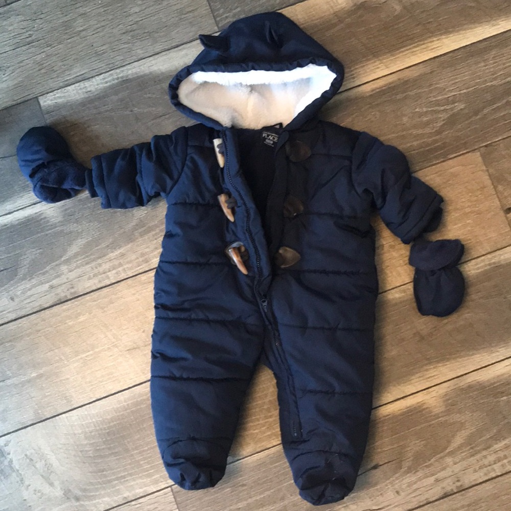 Winter snow suit 0-3 month